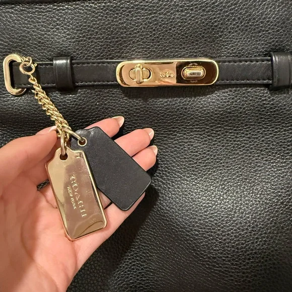 Vintage Coach Leather Tote Bag - Picture 2 of 6